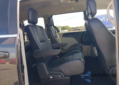 2016 Chrysler Town & Country Touring from USA, damaged, VIN 2C4RC1BG6GR128659